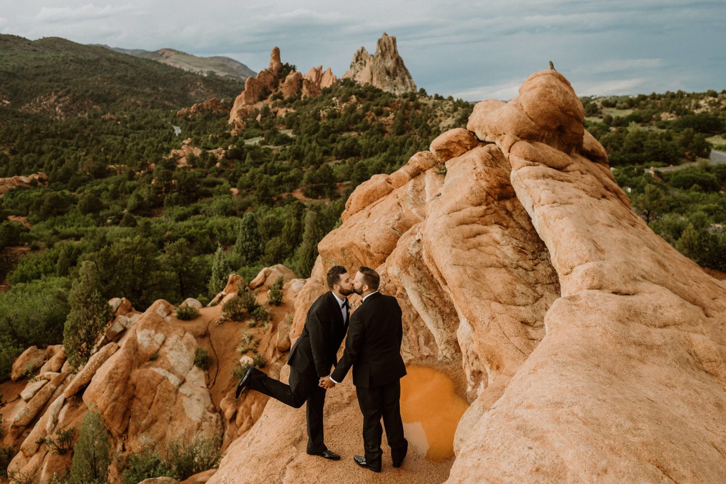 Garden of the Gods Elopement | Colorado Springs, Colorado | Simply Eloped
