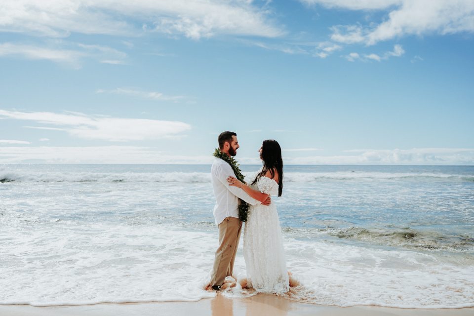 Sandy Beach, Oahu Hawaii Elopement
