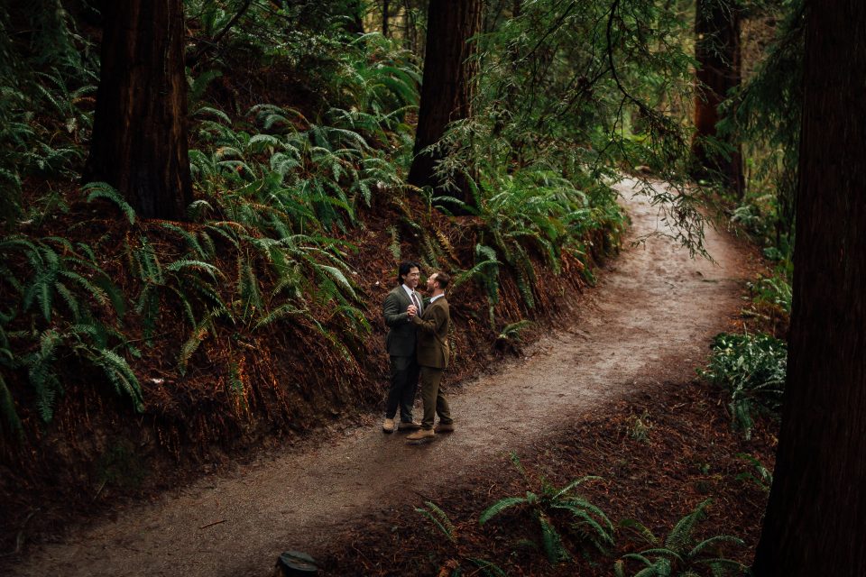 Oregon Elopement | Forest Ceremony | Intimate Outdoor Wedding