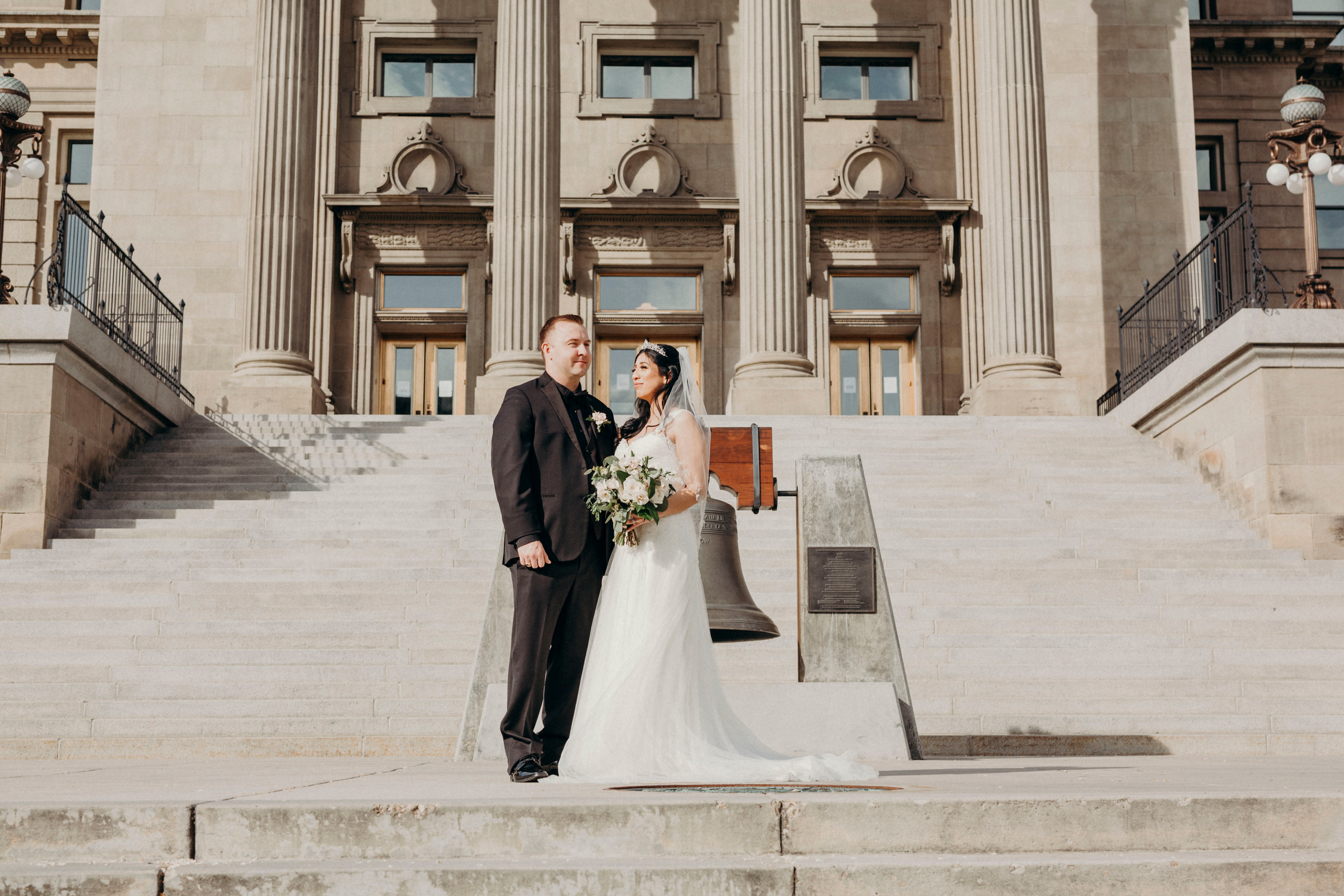 Courthouse Wedding at Idaho State Capital | Simply Eloped